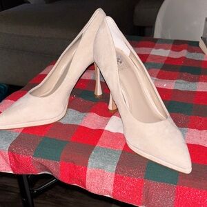 Elegant Vince Camuto High Heels (brand new)